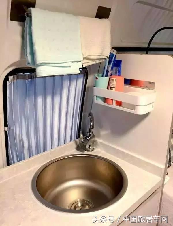 小伙自己改房车视频,自改房车改装全过程