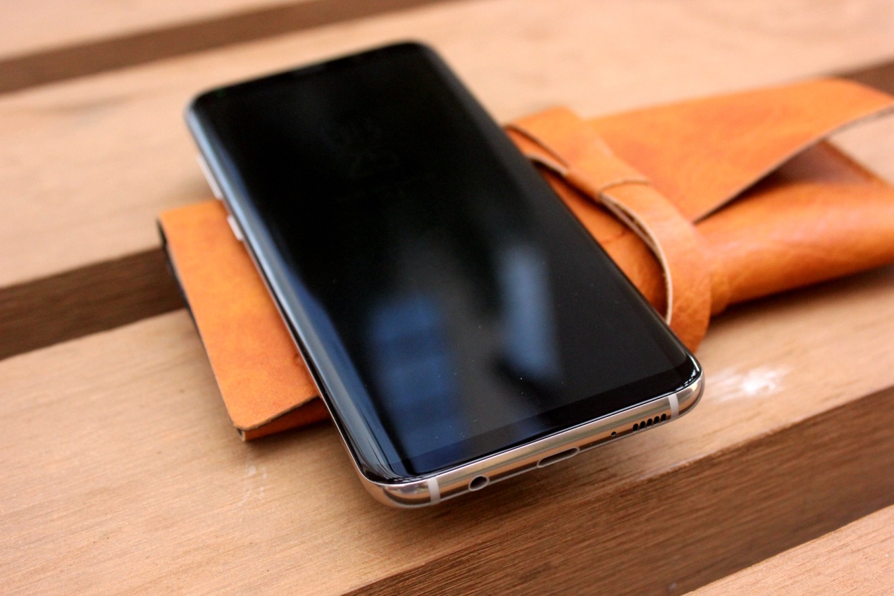 三星galaxys8+值得入手吗,三星galaxys8轻奢版开箱