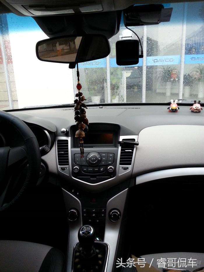 没钱买高配只能自己动手了！科鲁兹车主加装大屏导航倒车影像