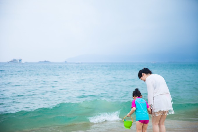 带着二宝出去走走,一拖二带娃三亚旅游攻略