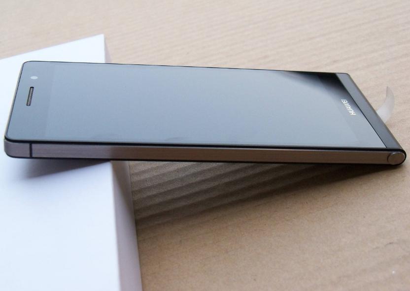 华为和苹果的手机哪个性价比更高,华为和苹果哪种手机的性价比高