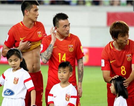 郜林武磊补射,郜林踢飞点球武磊打进