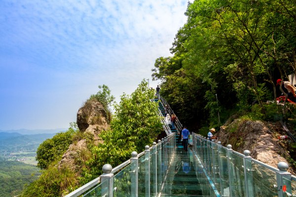 芜湖马仁奇峰玻璃栈道多高,芜湖马仁峰玻璃栈道