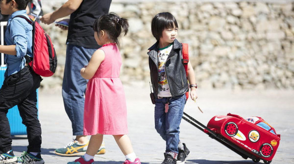 你一定要知道,为什么孩子需要一个自己的行李箱