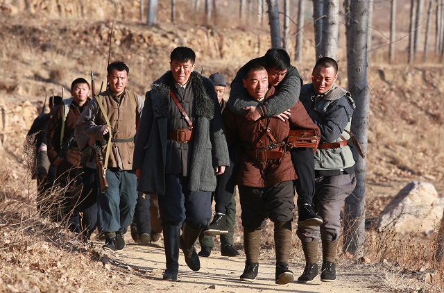 铁血战狼电视剧图片,铁血战狼里照片