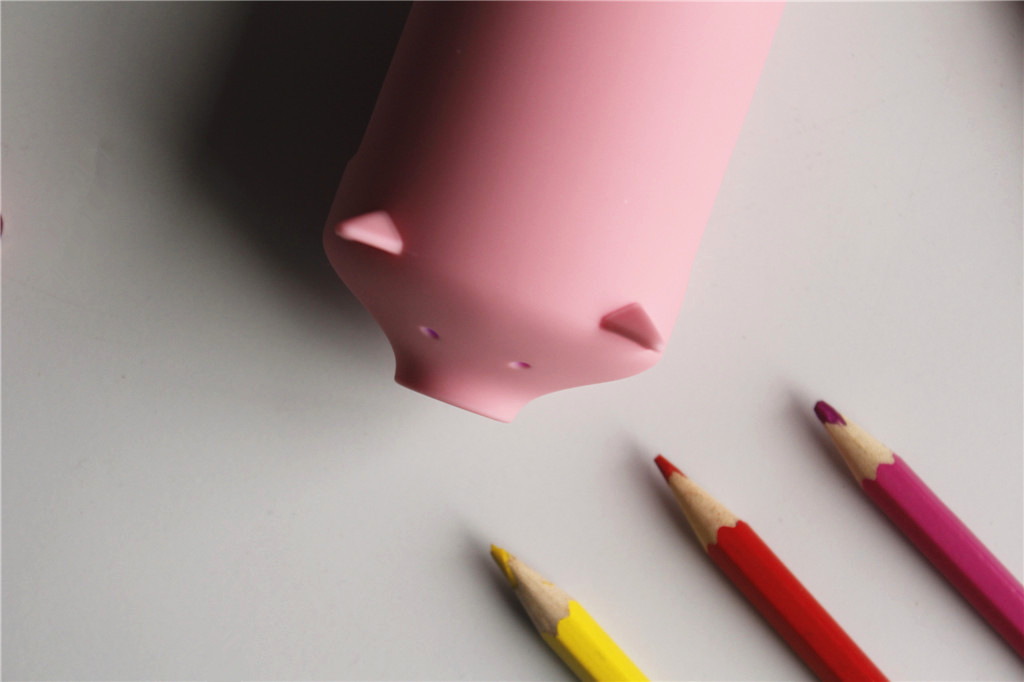 这么萌的猪！竟然是读卡器，还有HUB功能