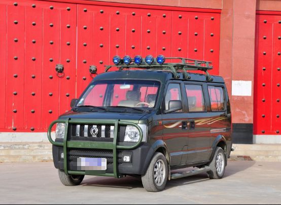 全副武装民用越野车,外观硬派越野车30万左右