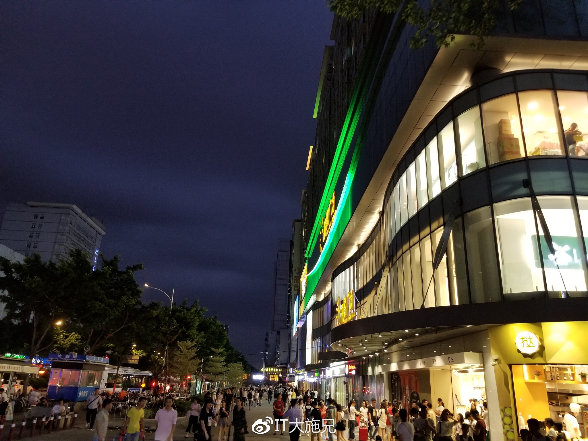 三星s8体验,三星s8轻奢版屏幕测试