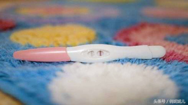 验孕棒一深一浅应该注意什么,验孕棒出现一深一浅不要惊慌