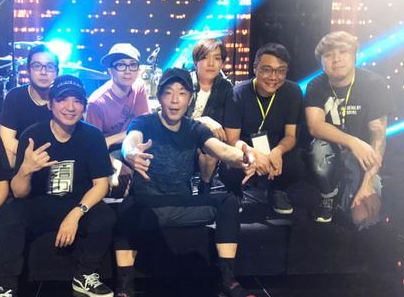 beyond黄家驹死前最后一场演唱会,beyond黄家驹1993葬礼全程记录