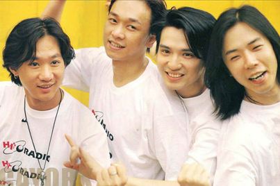 beyond黄家驹死前最后一场演唱会,beyond黄家驹1993葬礼全程记录