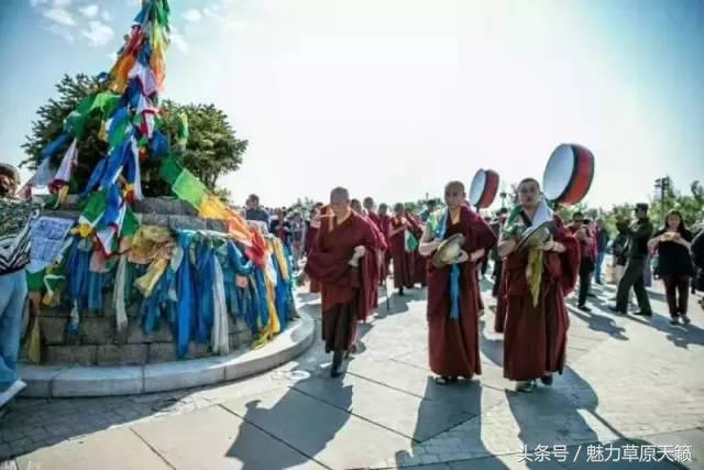 蒙古习俗《一年一度蒙古族盛大的祭祀敖包》很隆重又精彩