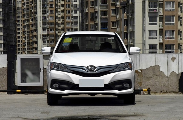 比亚迪e3和瑞虎e怎么选,比亚迪和奇瑞新能源5-6万怎么选