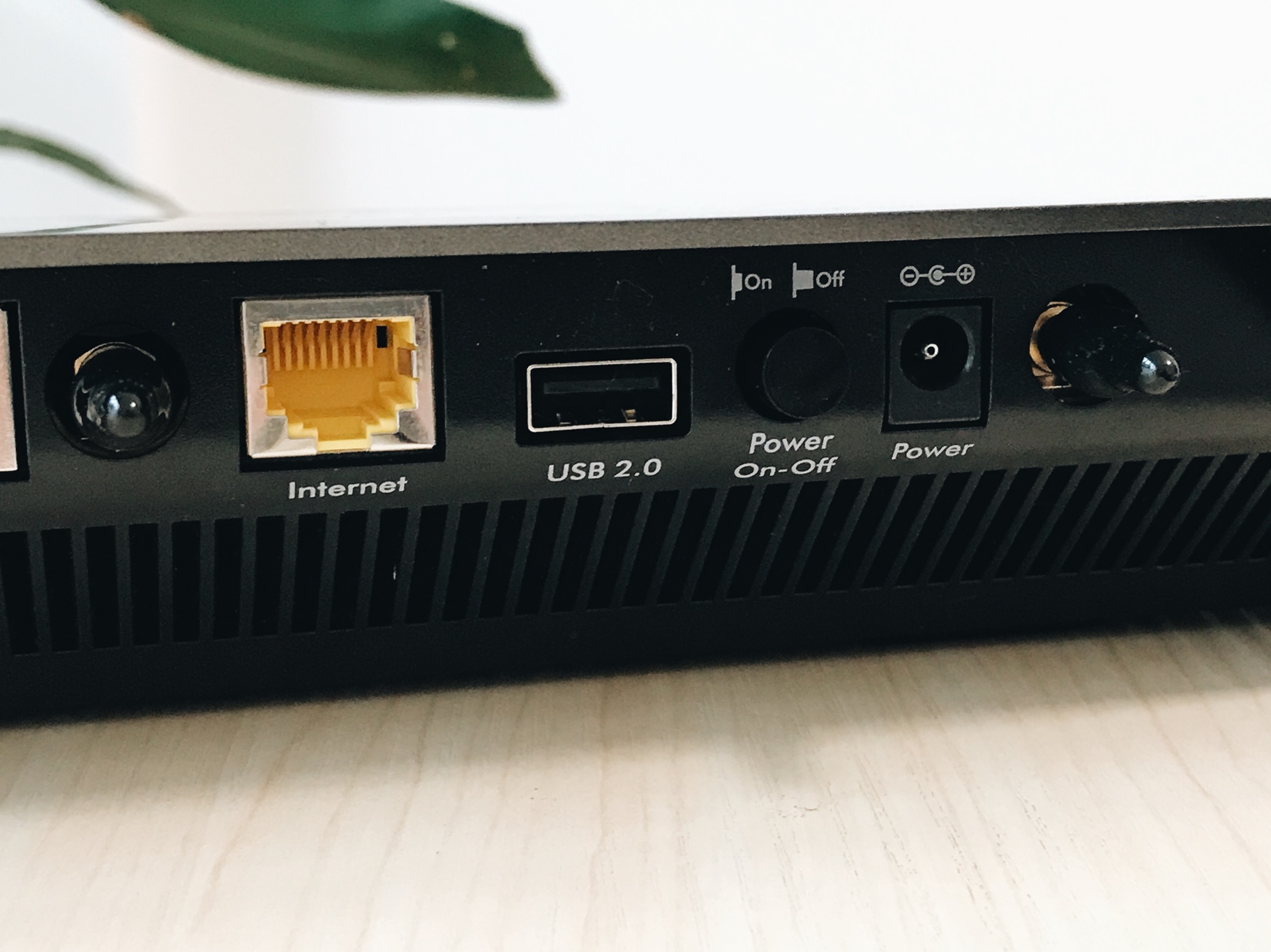 网件夜鹰路由器评测,网件夜鹰路由器r7000拆解