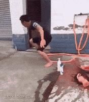 谁看懂了妹子手势的意思,女生的手势暗语