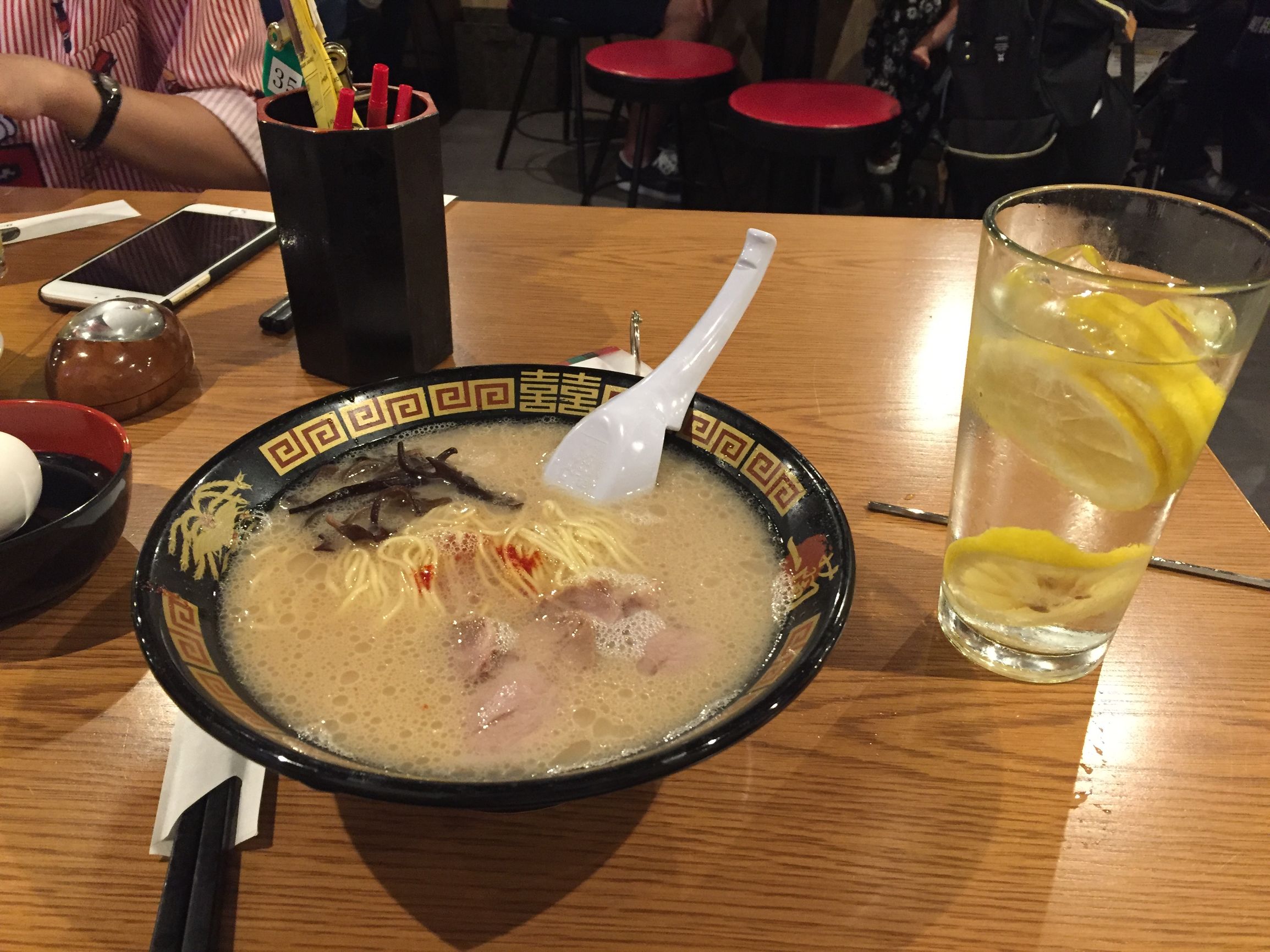 第一次出国怎么去靠谱,第1次出国不知道去哪里玩