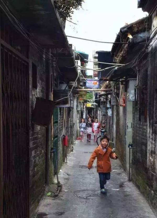 摄影大师的黑白街头摄影作品,30张街头摄影精选