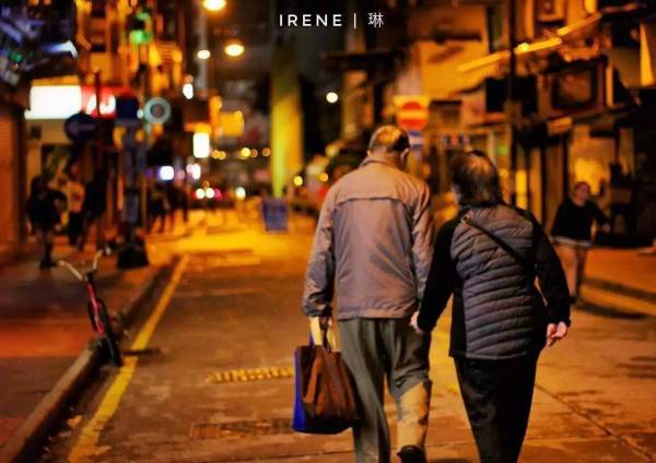 摄影大师的黑白街头摄影作品,30张街头摄影精选