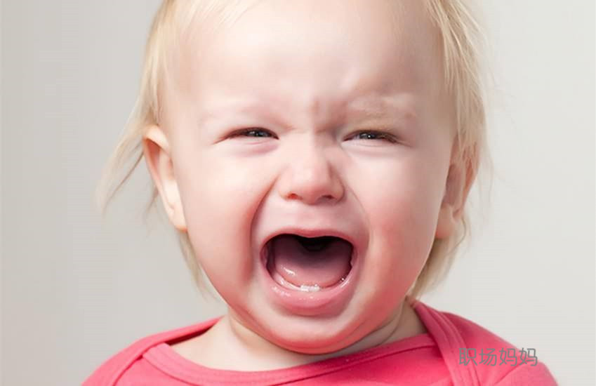 宝宝缺钙枕秃的表现与症状,枕秃是每个宝宝都有么