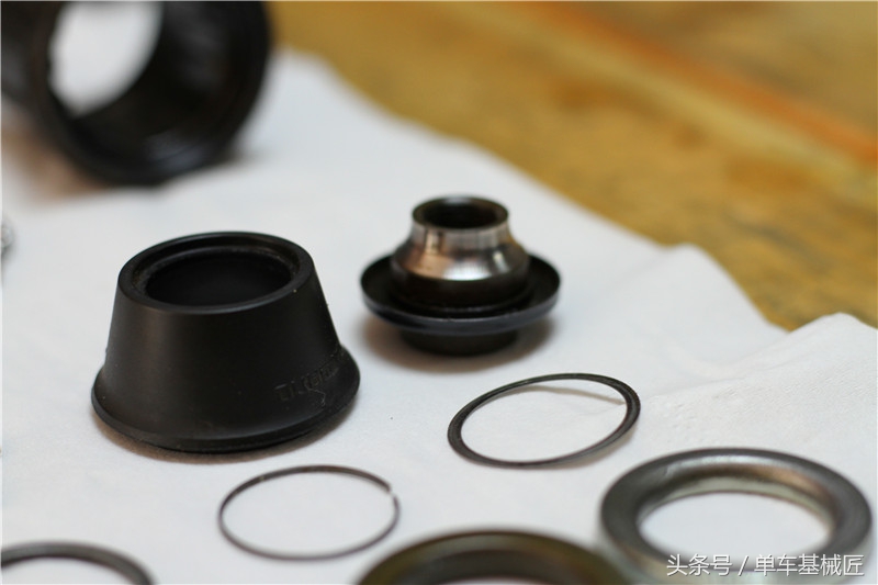 花鼓轴承拆卸技巧,拆滚珠花鼓需什么工具