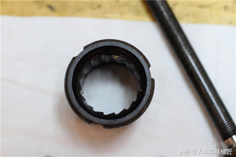 花鼓轴承拆卸技巧,拆滚珠花鼓需什么工具