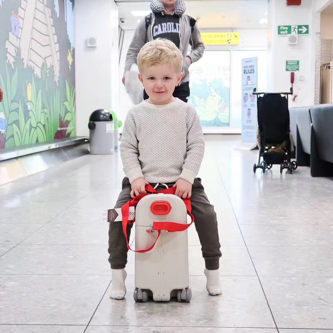 你一定要知道,为什么孩子需要一个自己的行李箱