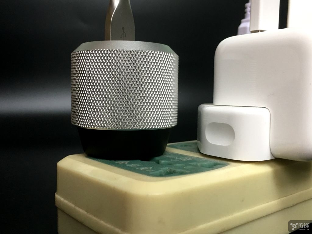 果粉必备充电头,懂手机帝苹果原装充电器