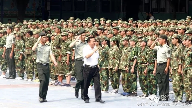 广州黄埔造船厂技工学校军训,广州黄埔技工学校军训图片