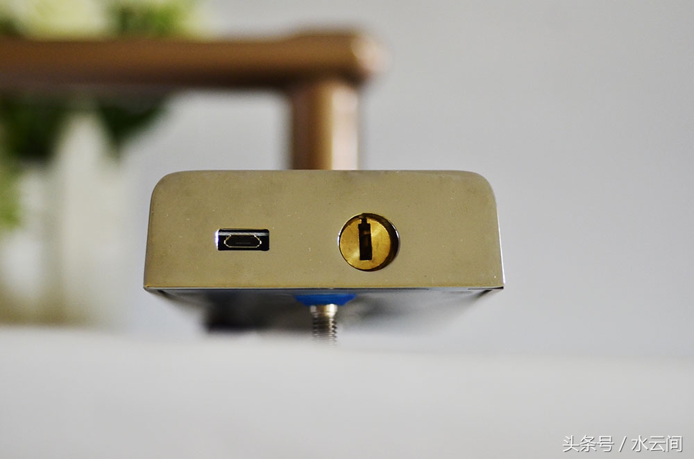 解锁智能门锁,中兴智能门锁安全锁怎么用