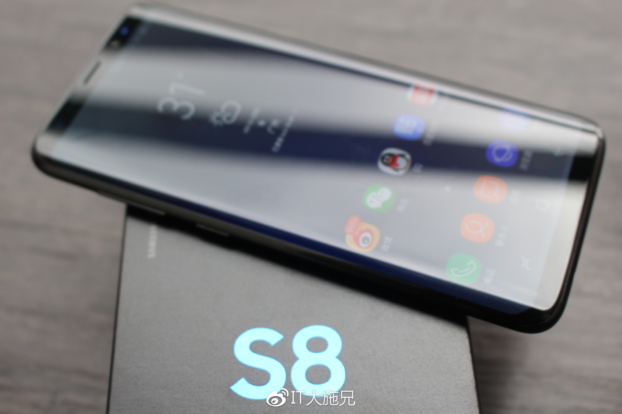 三星s8体验,三星s8轻奢版屏幕测试