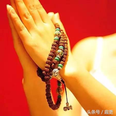 这些玩物真是重口味到没朋友，胆小点都怕惹祸上身……