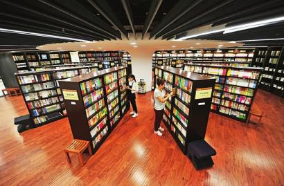 报之温暖，世人却以痛吻我——24小时书店调查报告