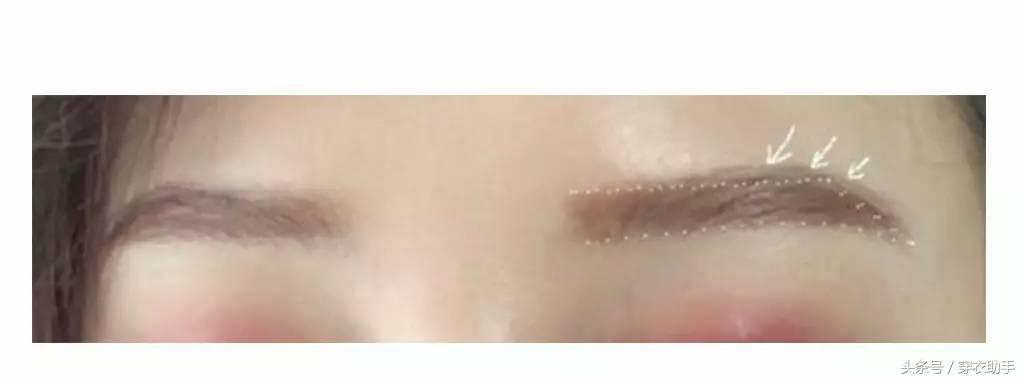 一字眉咬唇妆什么时候流行的,一字眉化妆