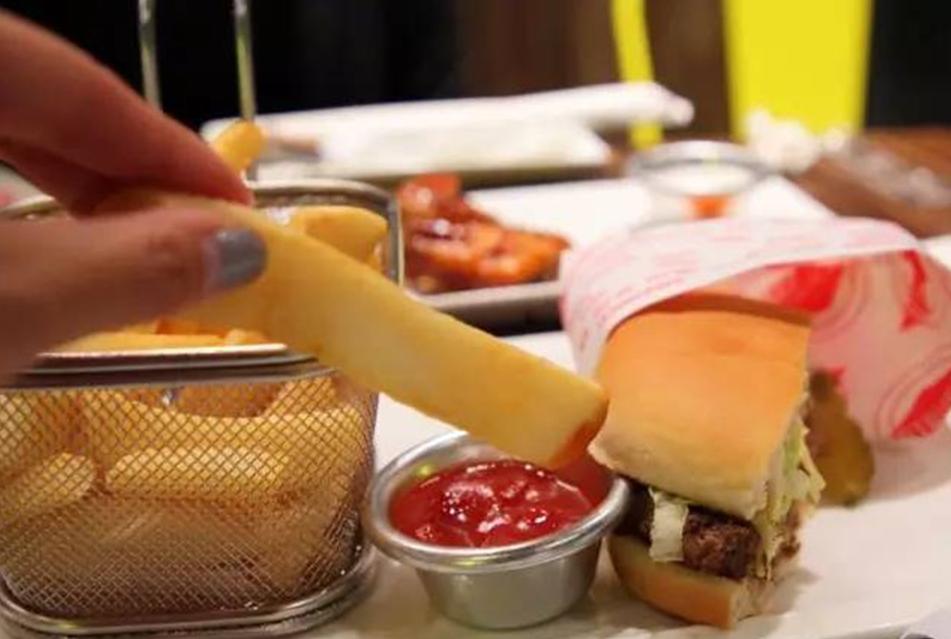 超人气加州汉堡激发你的味蕾享受