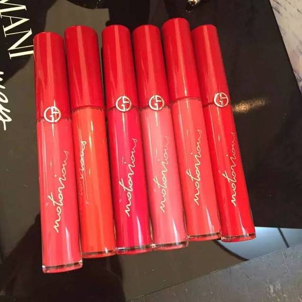 今夏最in女团妆,不容错过的大牌彩妆产品