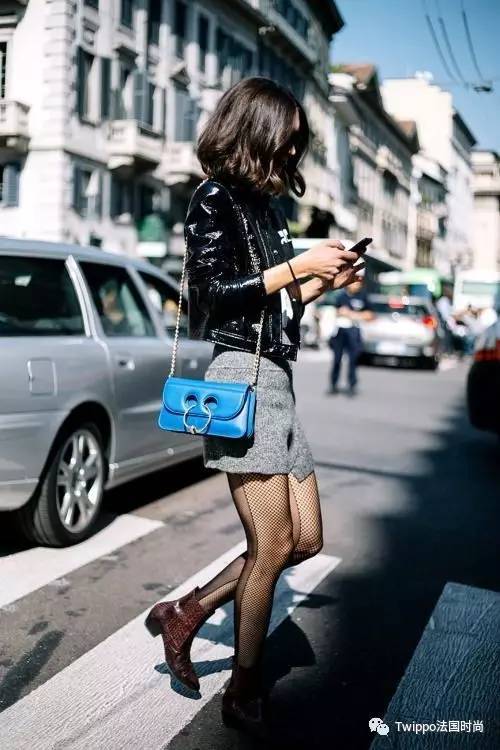 给男人穿蕾丝,被女人各种撩,这个最高颜值设计师有点污