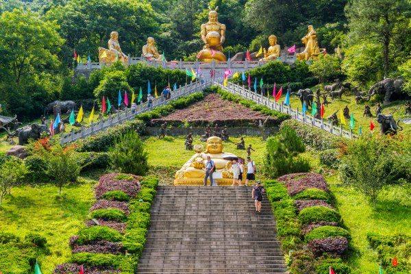 芜湖马仁奇峰玻璃栈道多高,芜湖马仁峰玻璃栈道