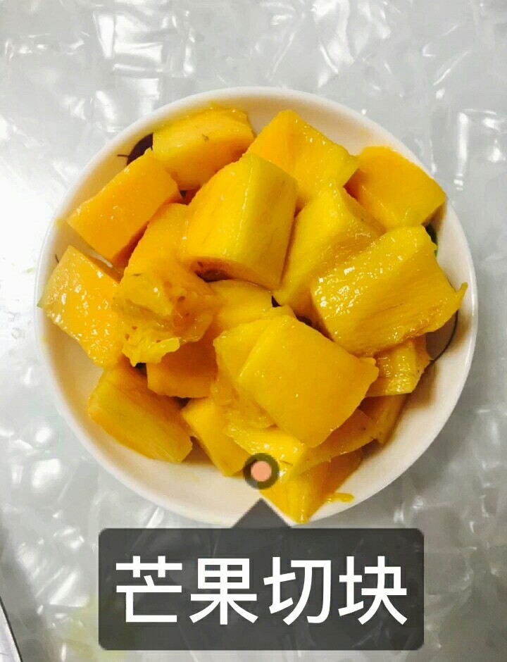 芒果西米龟苓膏的功效,龟苓膏红豆牛奶芒果