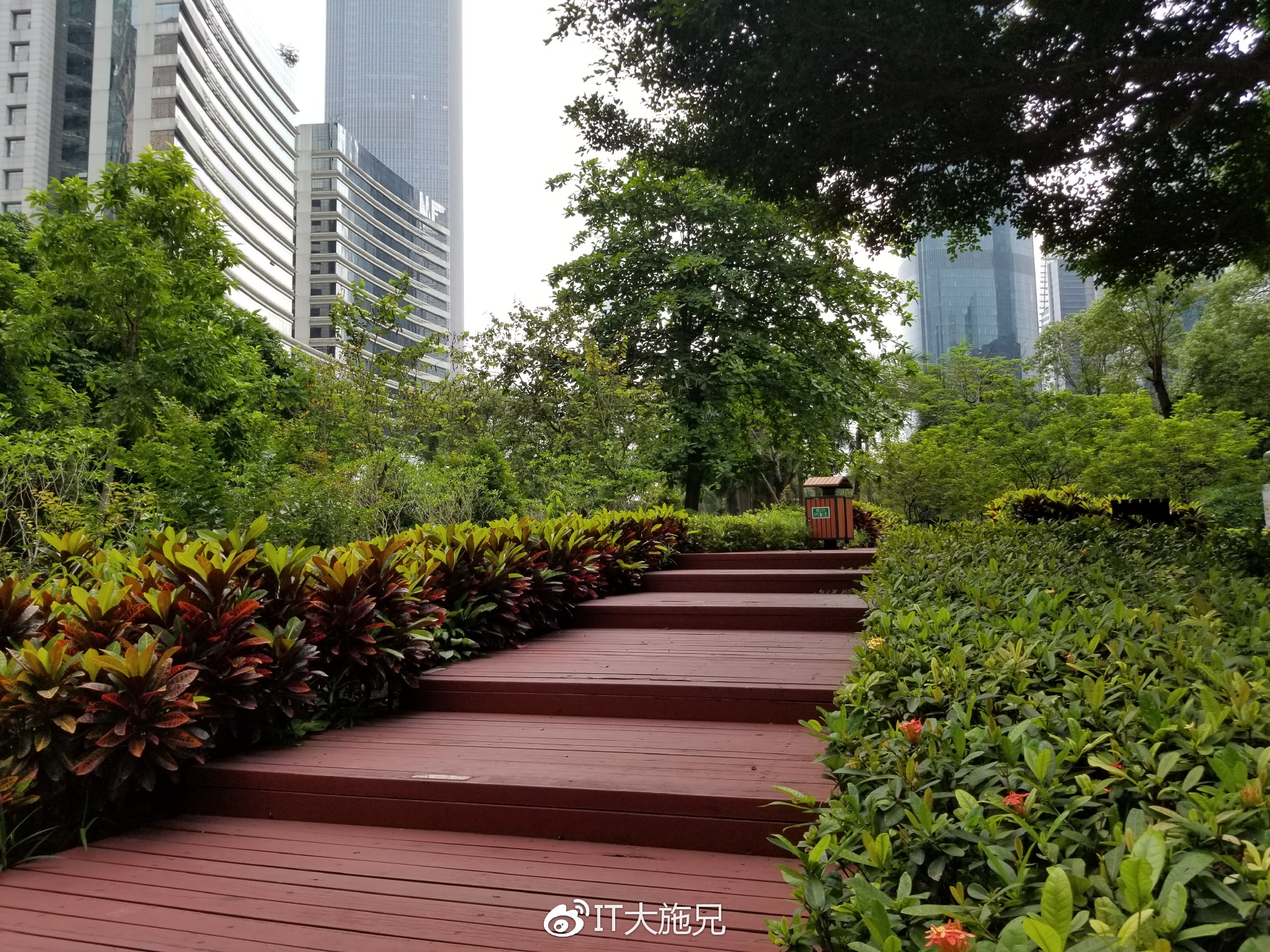 三星s8体验,三星s8轻奢版屏幕测试