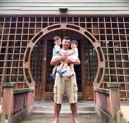 普吉岛“小包总”又火了！撞脸明星的他，用四川美食征服整个海岛