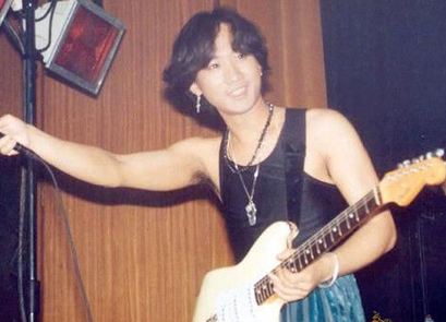 beyond黄家驹死前最后一场演唱会,beyond黄家驹1993葬礼全程记录