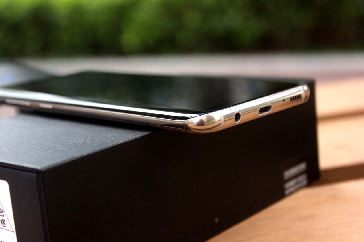 三星galaxys8+值得入手吗,三星galaxys8轻奢版开箱