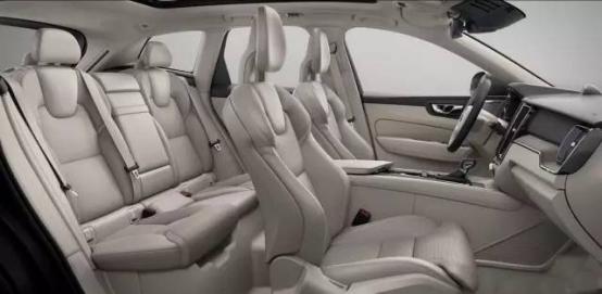 豪华车秒杀bba视频,内饰堪比bba新宝骏rm5简直要逆天