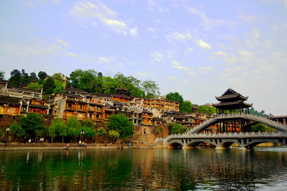 湖南吉首的风景,湖南最美的地方是不是张家界