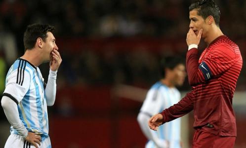 足球绝代双骄天下足球,天下足球致敬绝代双骄