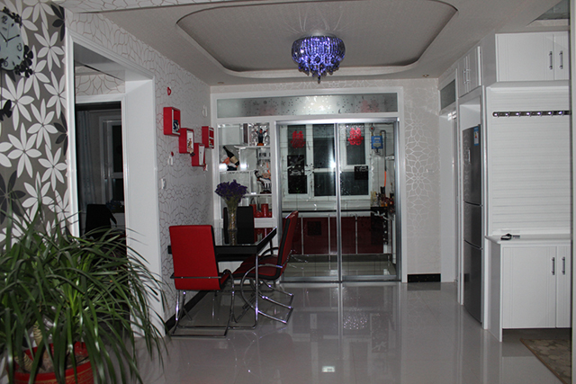 有十字绣如何装饰婚房,十字绣房子客厅装饰