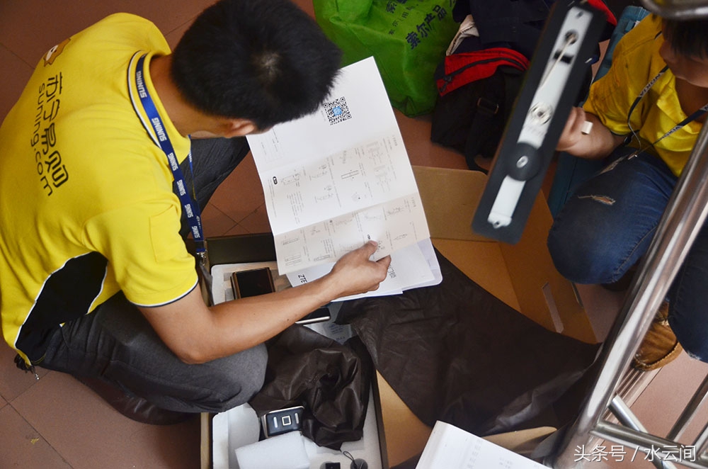 解锁智能门锁,中兴智能门锁安全锁怎么用