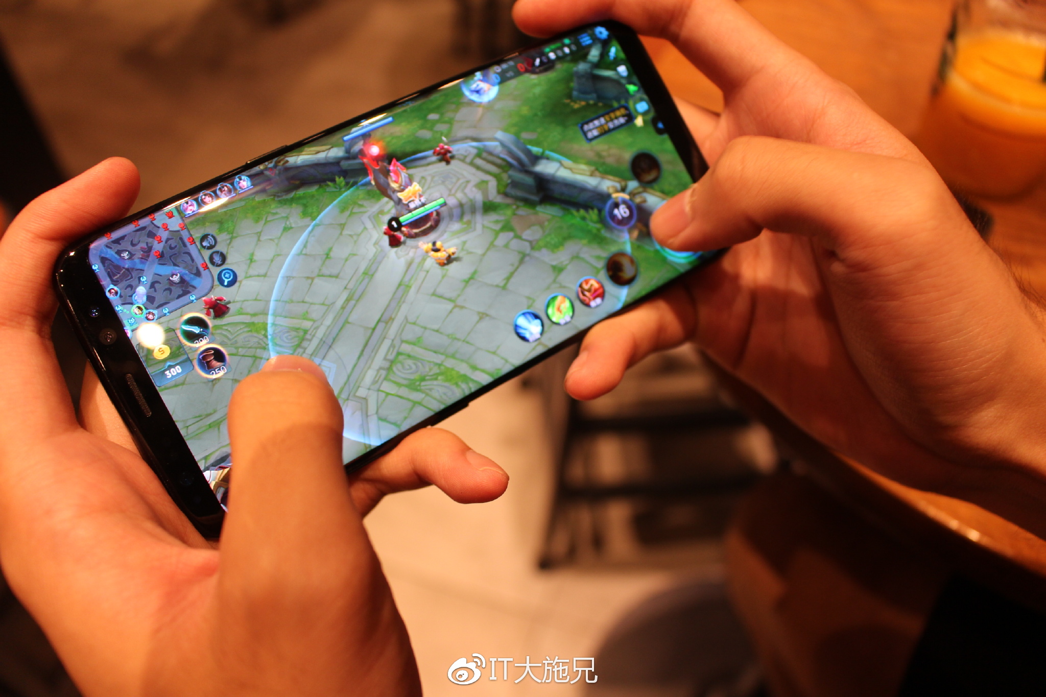 三星s8体验,三星s8轻奢版屏幕测试