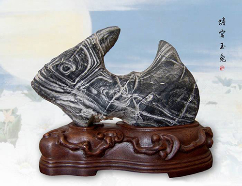 此石几十年来价格一直很高,要个带洞或象形更是高的要命