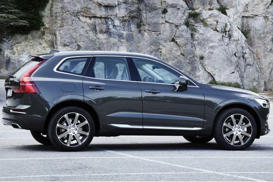 豪华车秒杀bba视频,内饰堪比bba新宝骏rm5简直要逆天